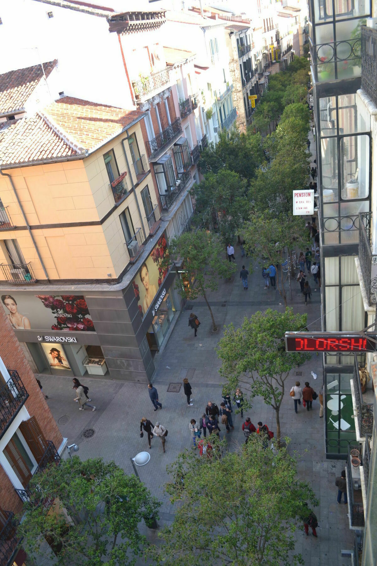 Hostal Meyra Madrid Exterior photo